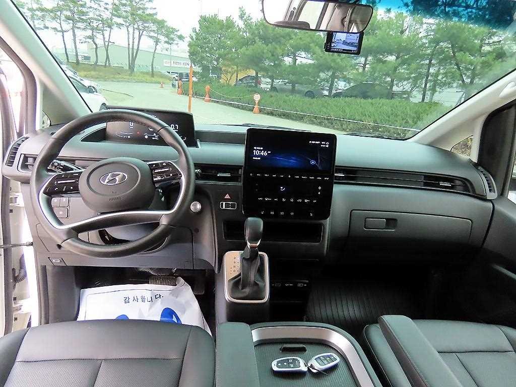 HYUNDAI Staria - Vista 7