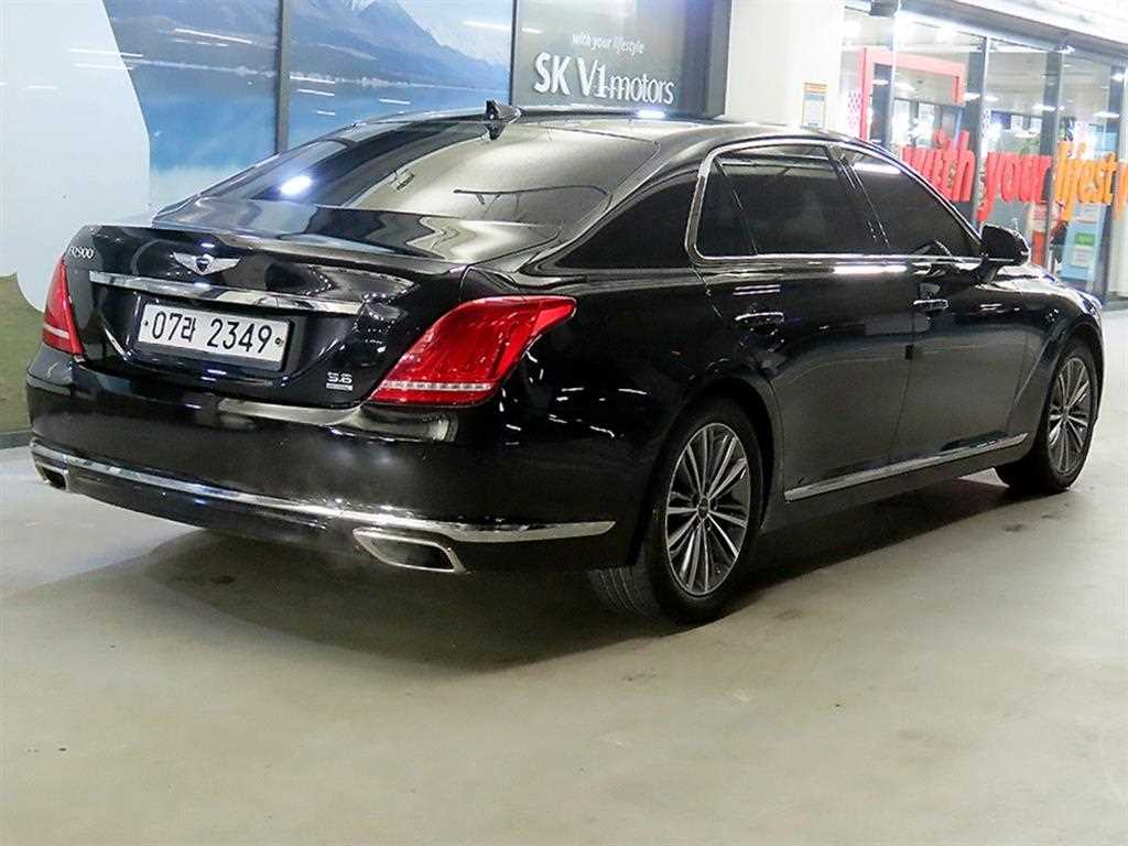 Genesis EQ900 - Vista 4