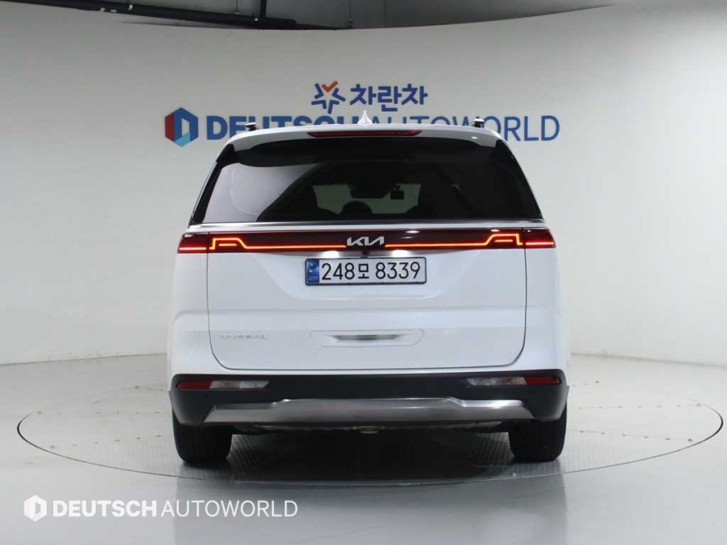 KIA Carnival - Vista 4