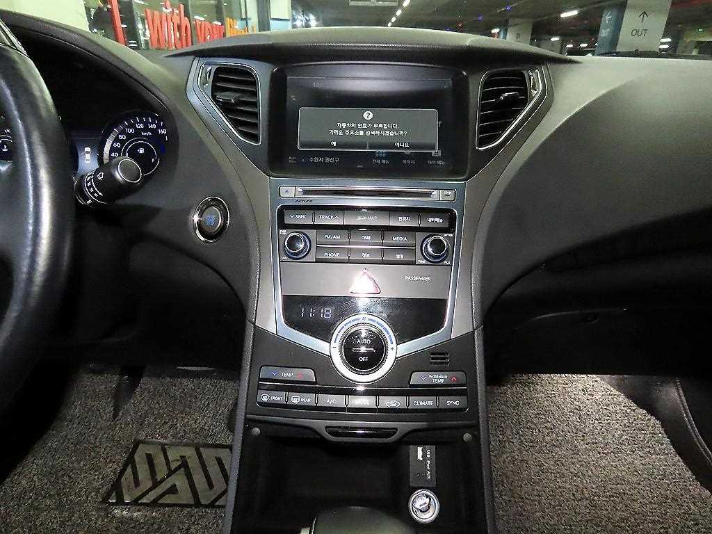 HYUNDAI Grandeur - Vista 10