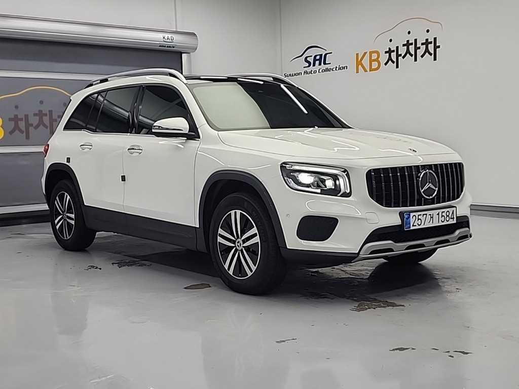 Mercedes Benz GLB Class - Vista 5