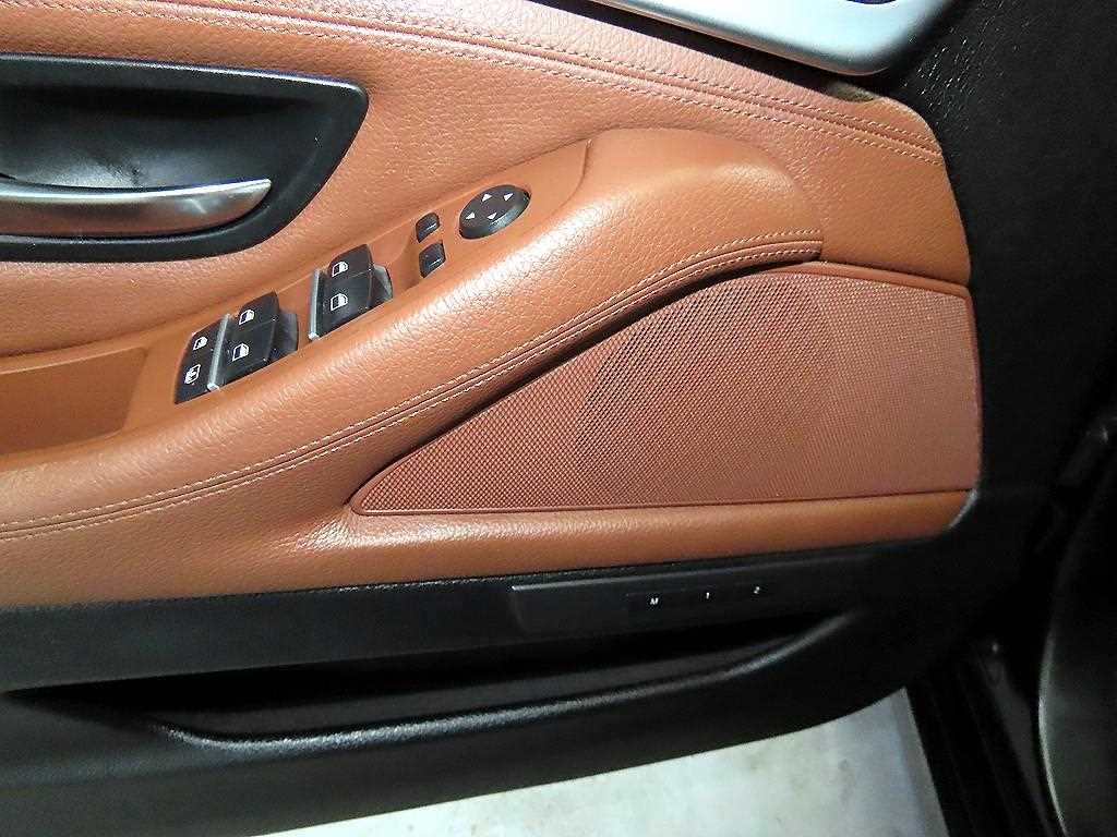 BMW 5 Series 2014 Negro - Importación desde Corea - HF Imports Iquique - Foto 13