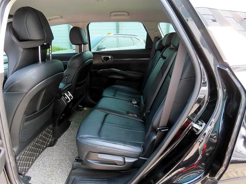 KIA Sorento - Vista 6
