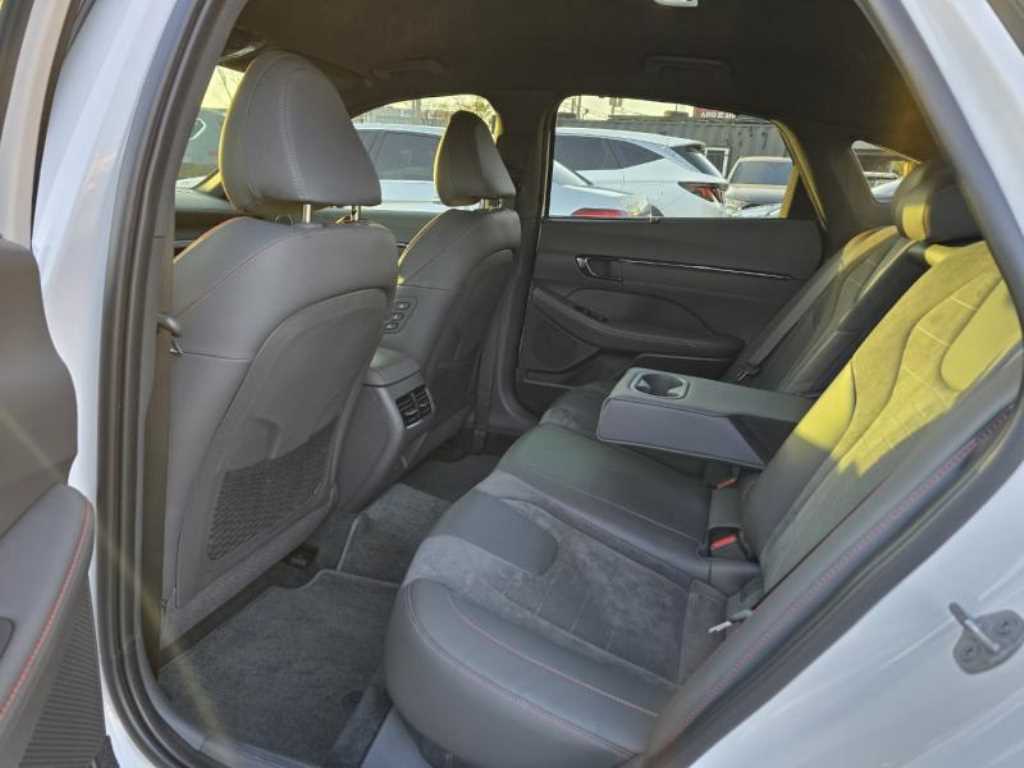 HYUNDAI Sonata - Vista 7