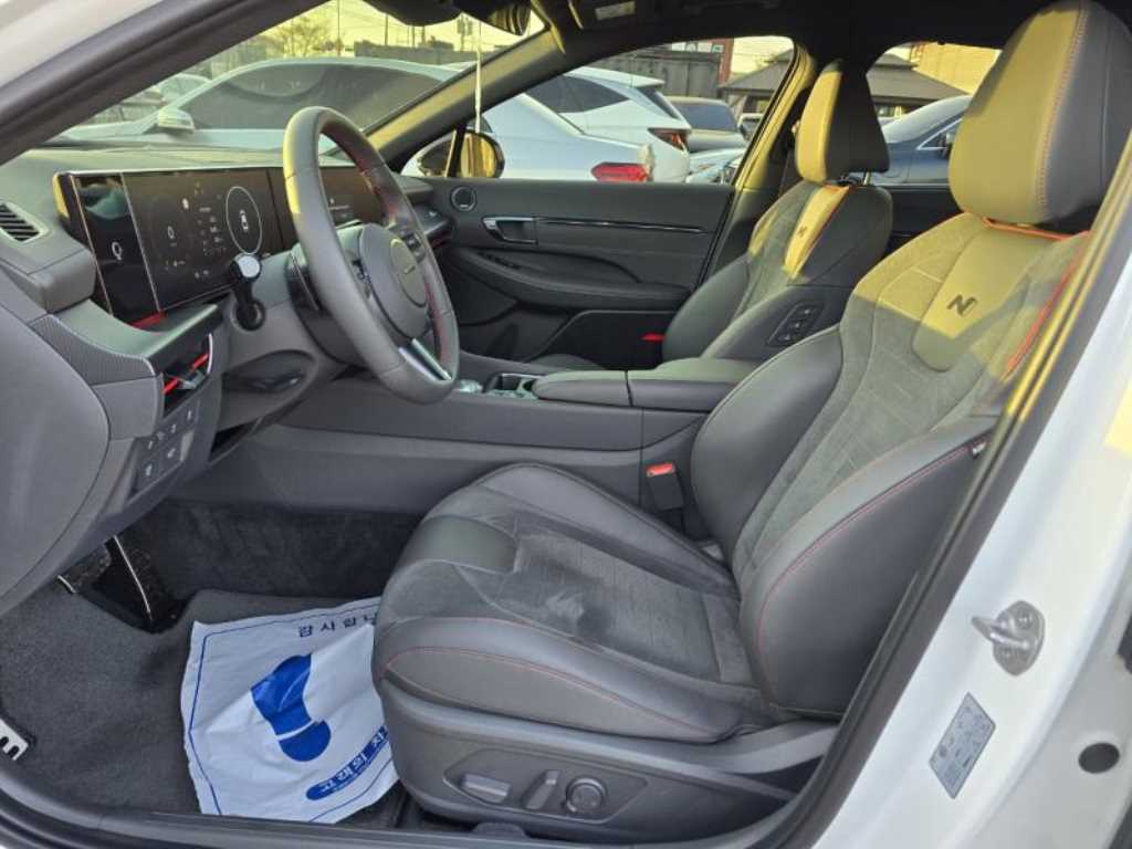 HYUNDAI Sonata - Vista 9