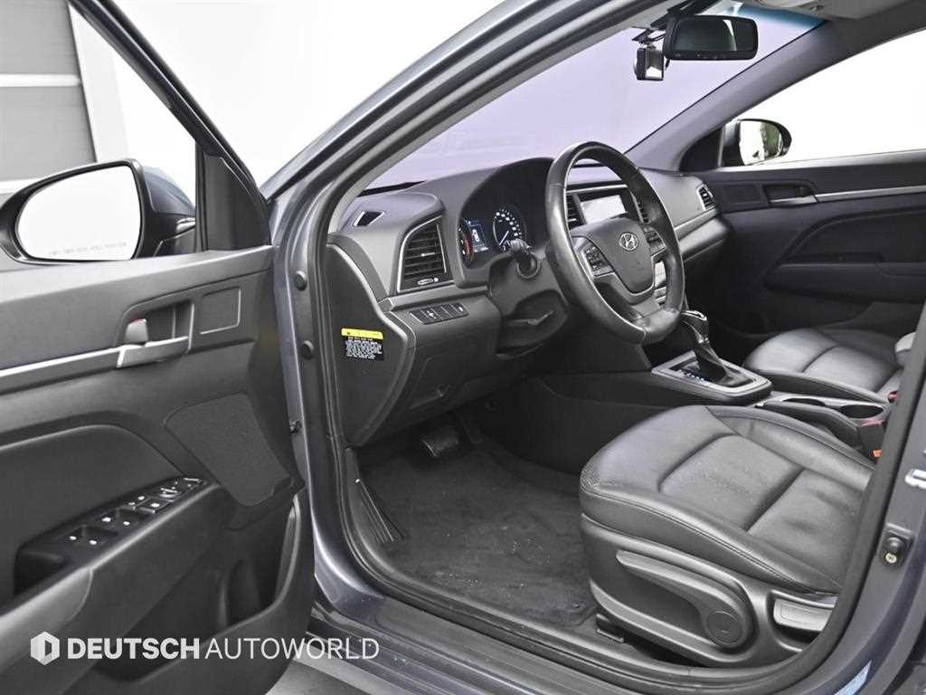 HYUNDAI Avante - Vista 11