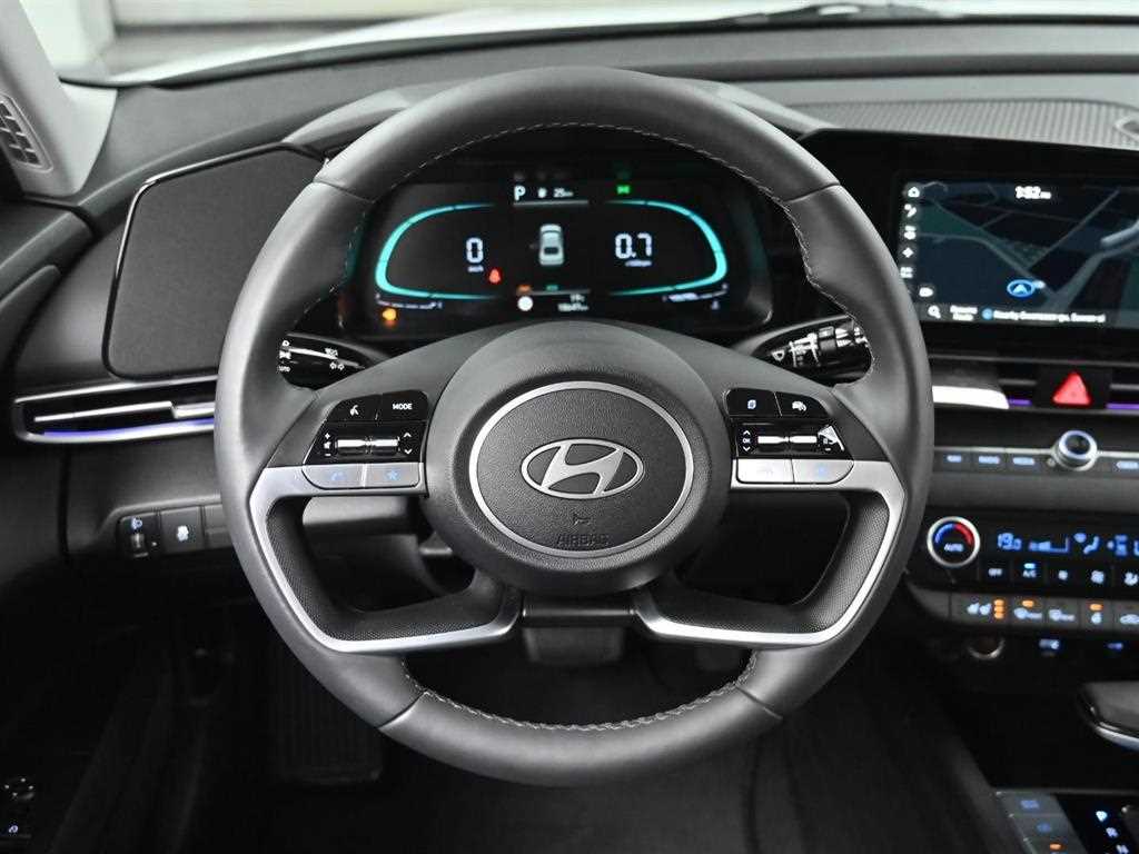 HYUNDAI Avante 2025 Blanco - Importación desde Corea - HF Imports Iquique - Foto 13