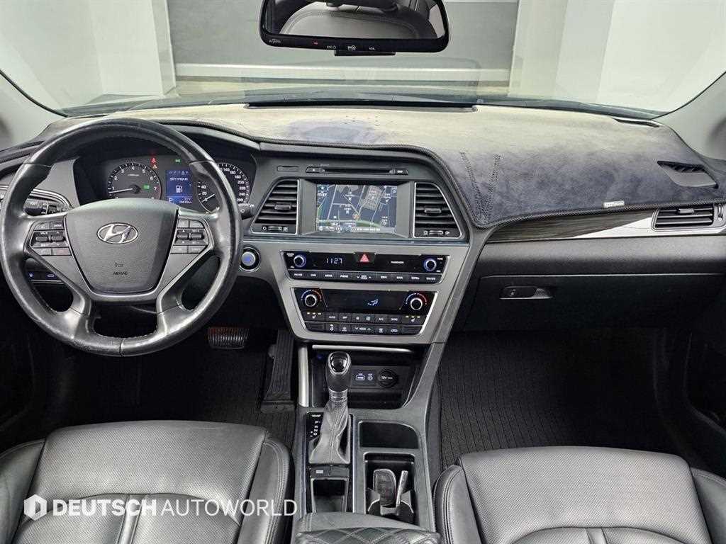 HYUNDAI Sonata - Vista 7