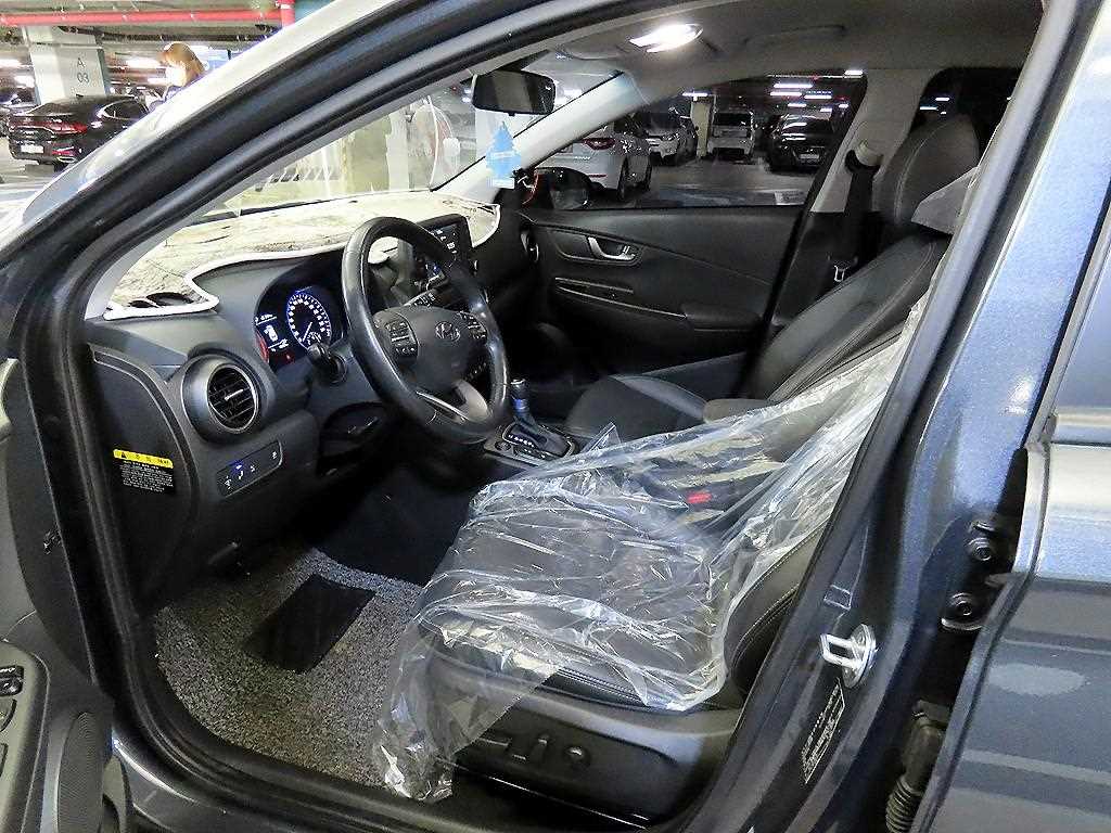 HYUNDAI Kona - Vista 6