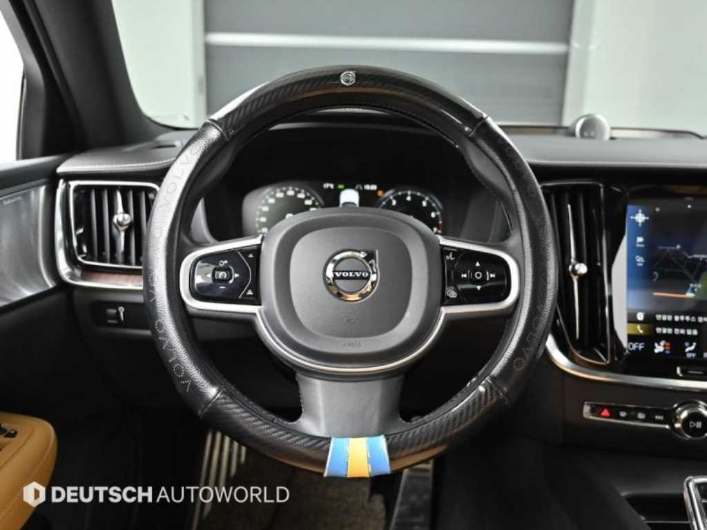 Volvo S60 2022 Negro - Importación desde Corea - HF Imports Iquique - Foto 13