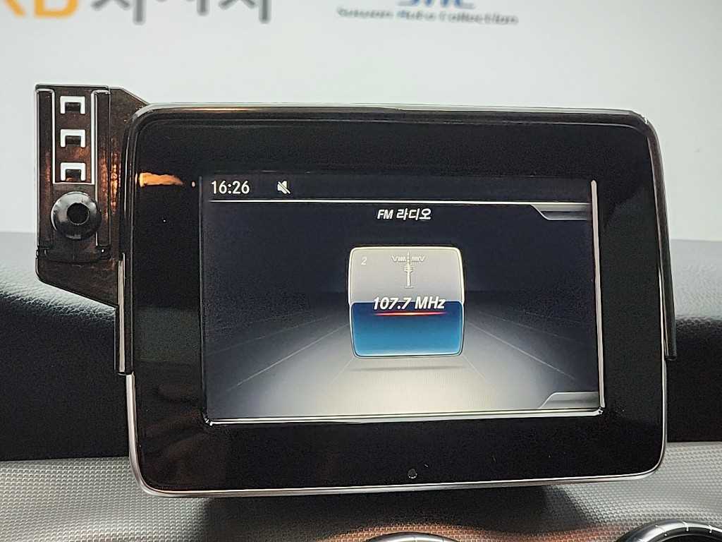 Mercedes Benz CLA Class 2018 Blanco - Importación desde Corea - HF Imports Iquique - Foto 14