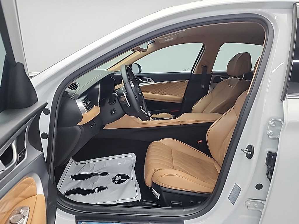 Genesis G70 - Vista 11