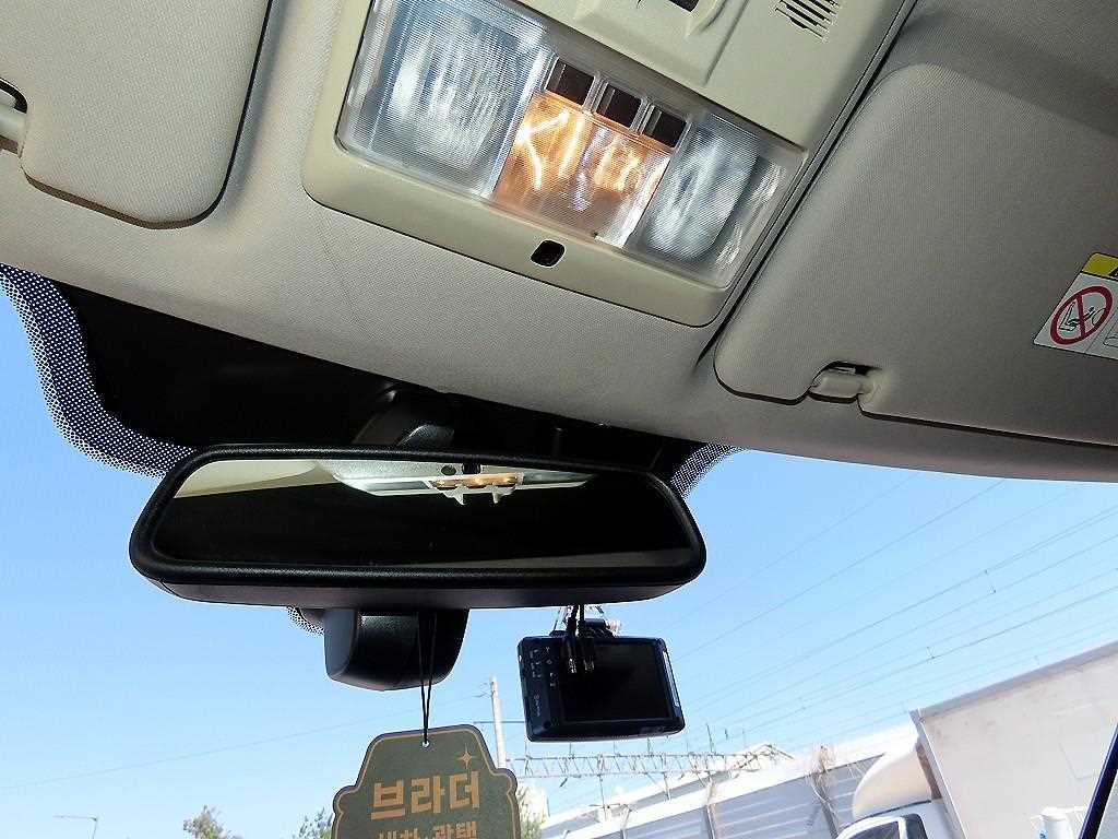 Land Rover Discovery 2014 Café - Importación desde Corea - HF Imports Iquique - Foto 15