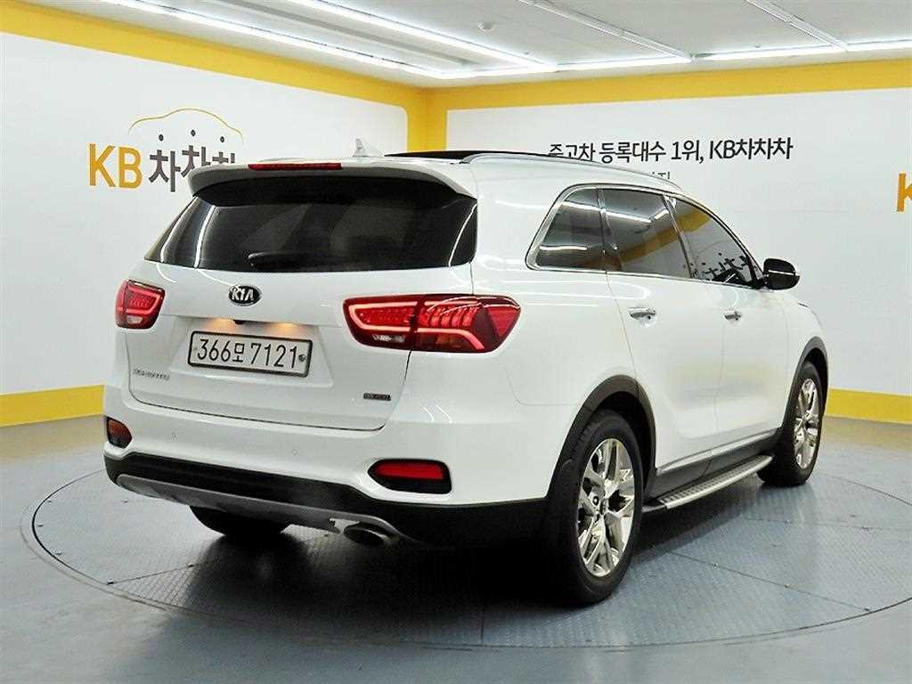 KIA Sorento - Vista 4