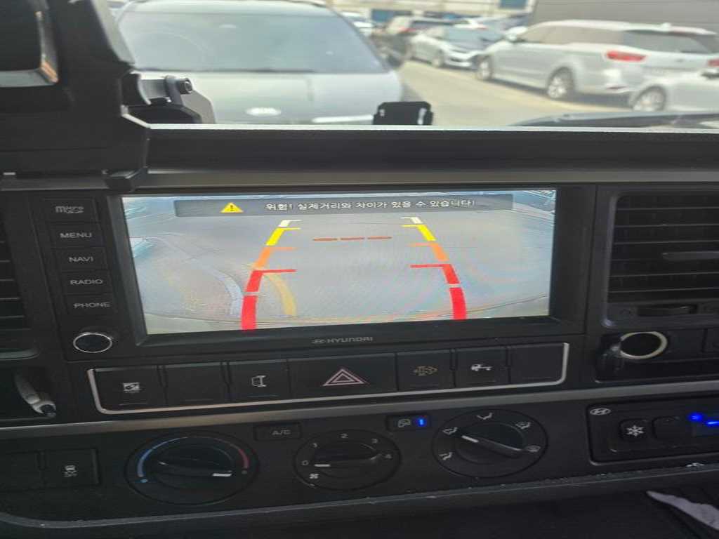 medium and large cargo truck - Vista 9