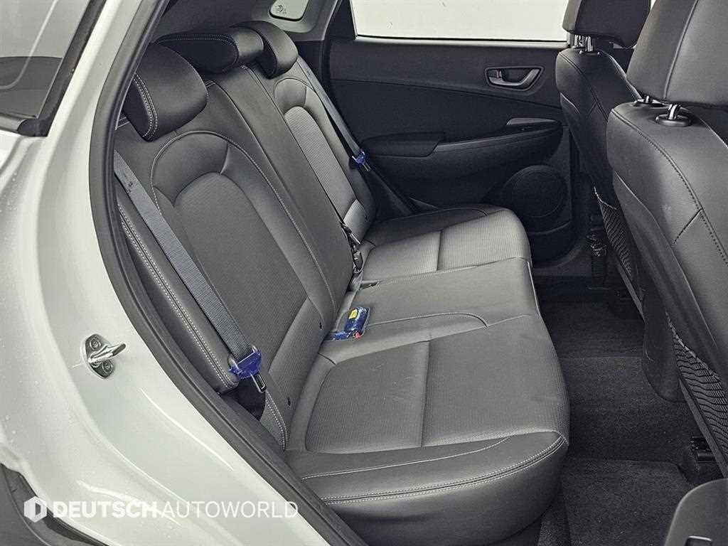 HYUNDAI Kona - Vista 12