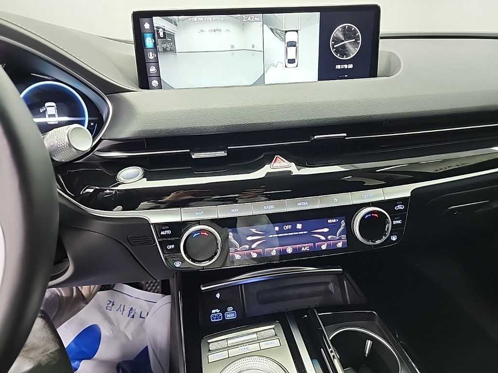 Genesis G80 - Vista 10