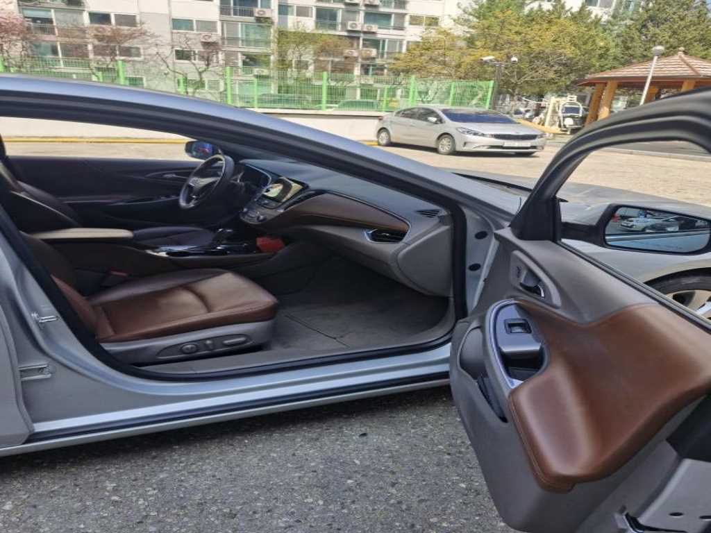 Chevrolet Malibu - Vista 11