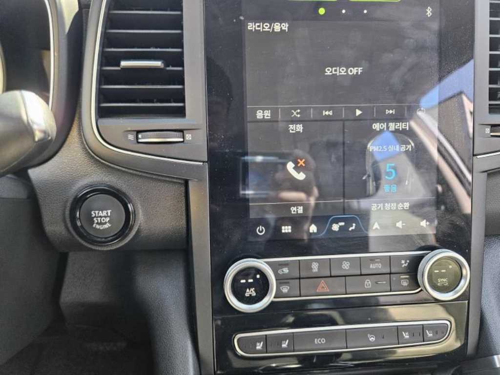 SAMSUNG QM6 - Vista 9