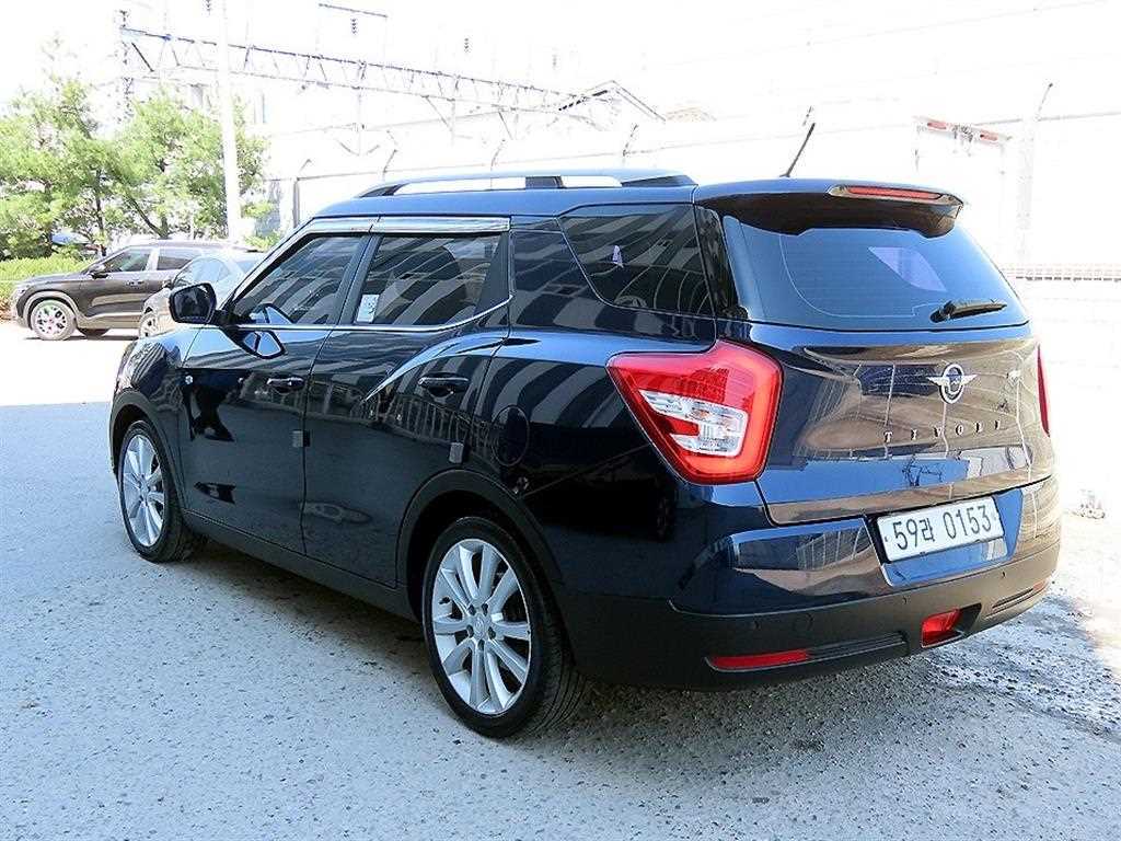 Ssangyong Tivoli - Vista 3