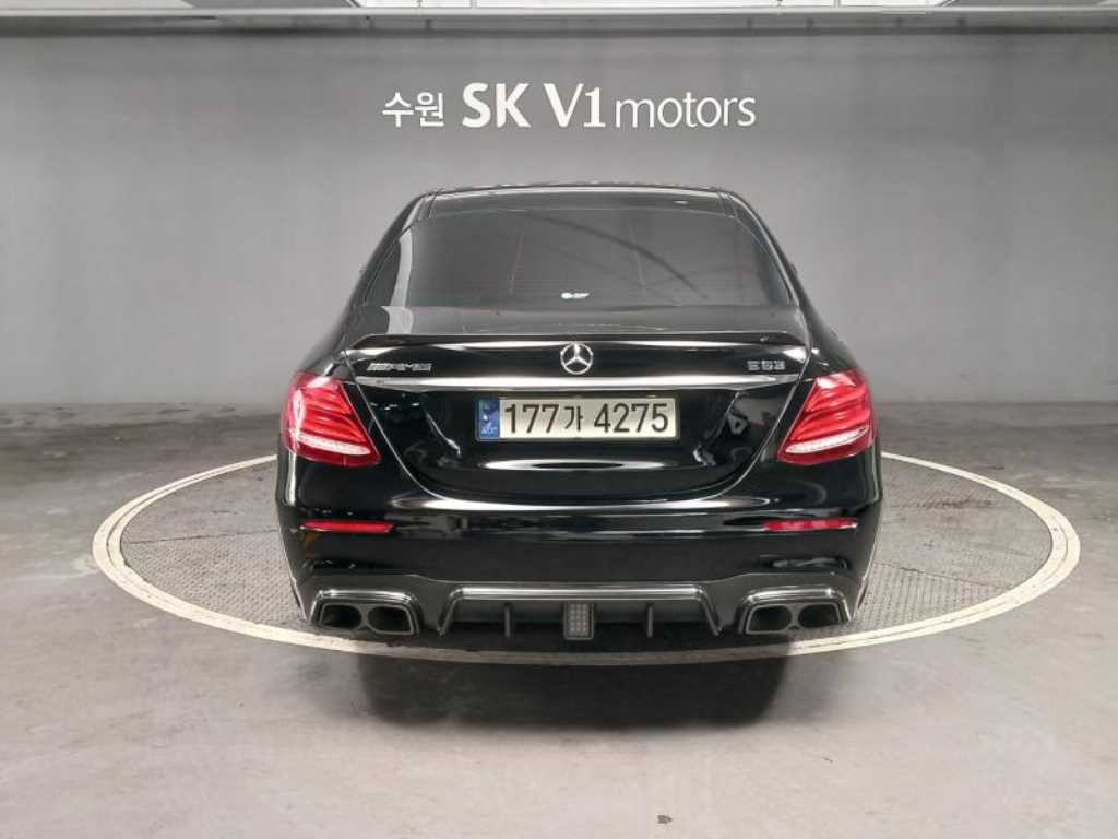 Mercedes Benz E class - Vista 2