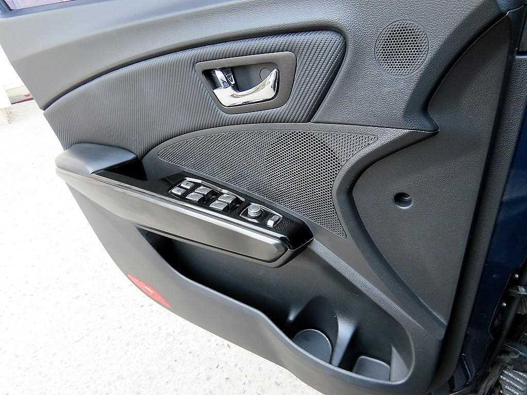 Ssangyong Tivoli - Vista 9