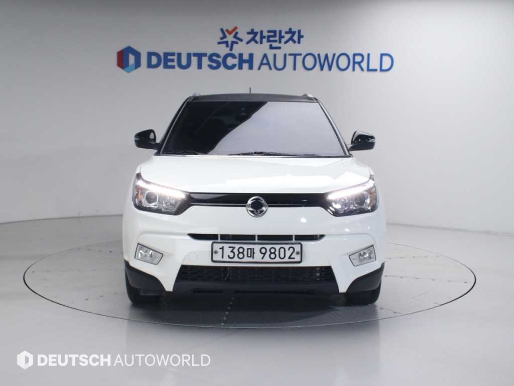 Ssangyong Tivoli - Vista 3