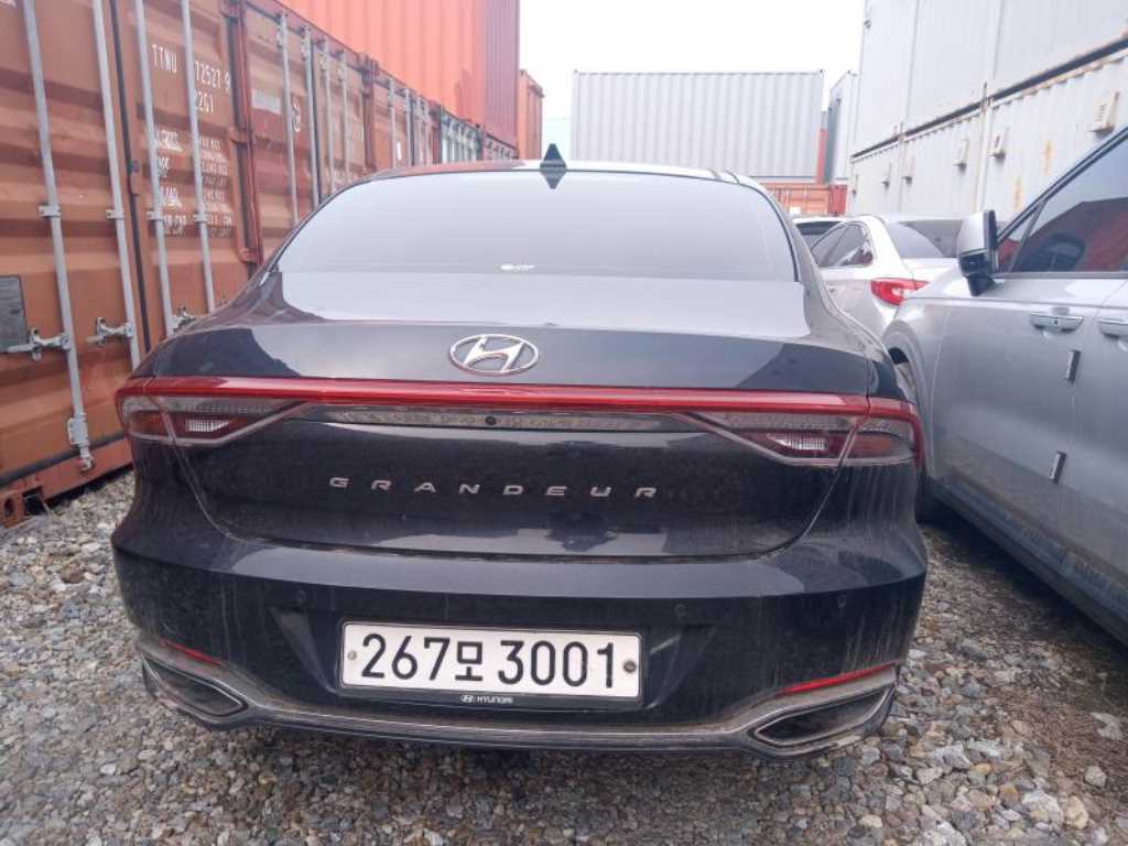 HYUNDAI Grandeur - Vista 2