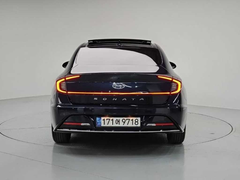 HYUNDAI Sonata - Vista 4