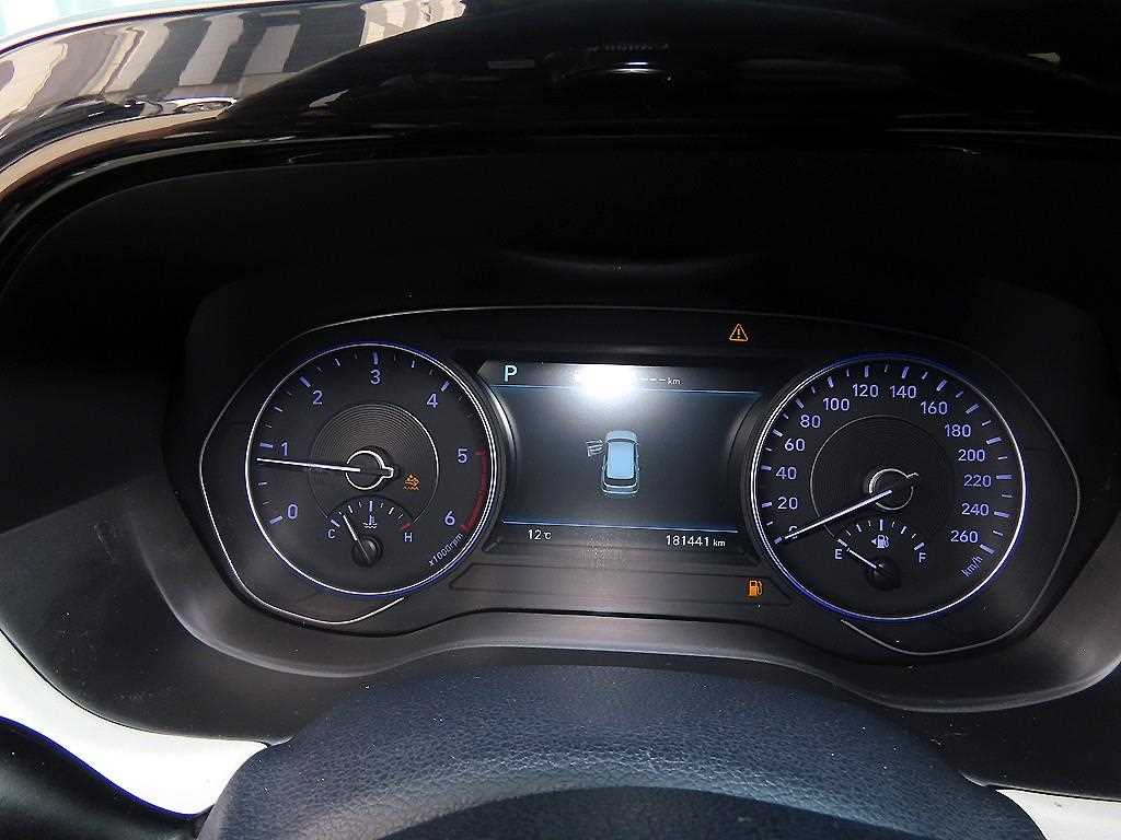 HYUNDAI Palisade - Vista 10