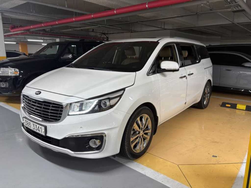 KIA Carnival - Vista 2