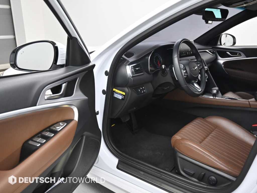 Genesis G70 - Vista 11