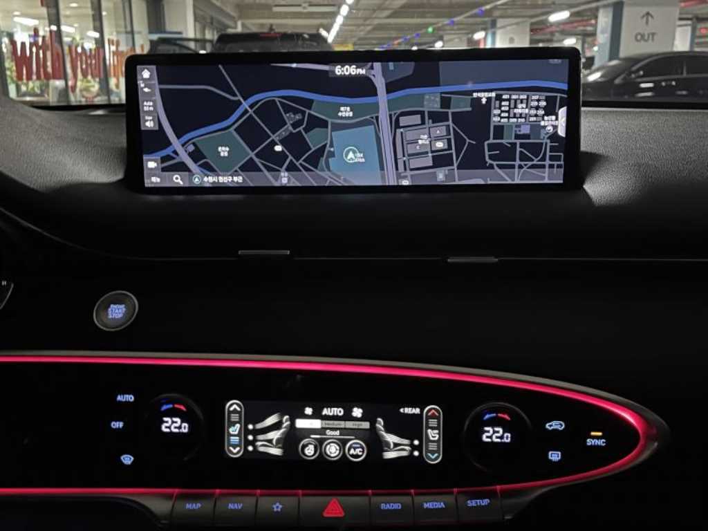 Genesis GV70 - Vista 10