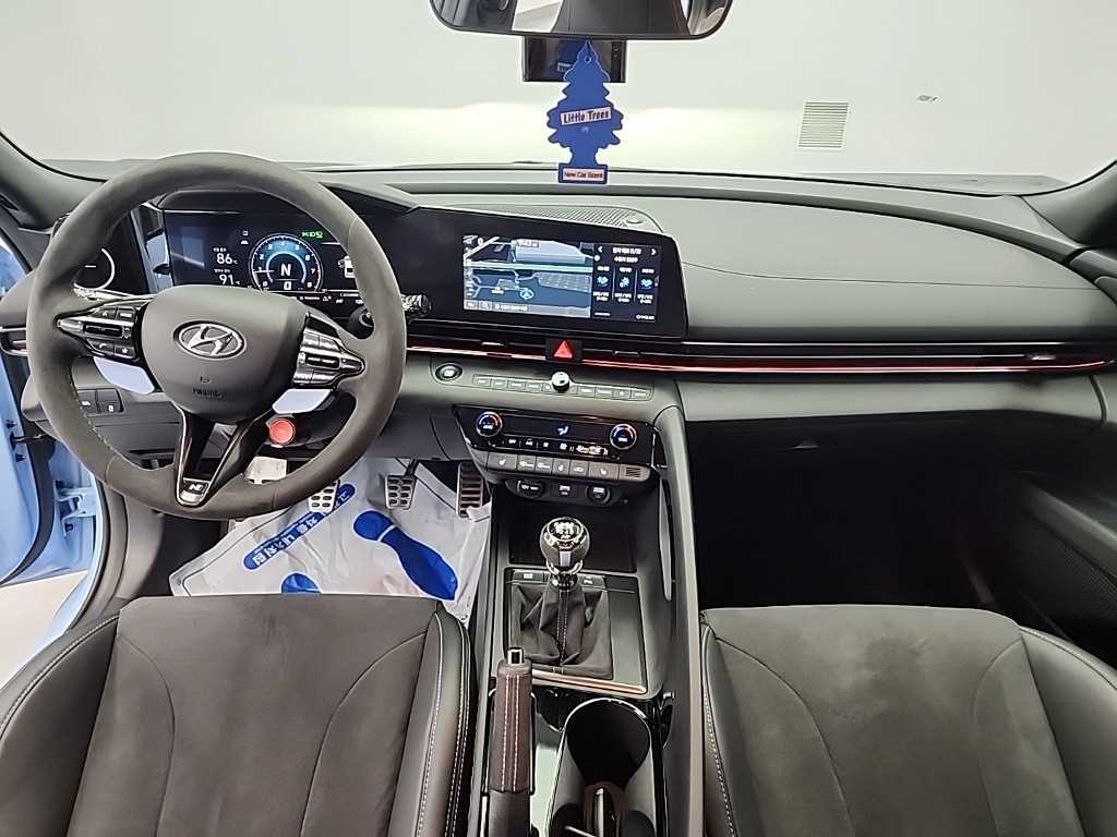 HYUNDAI Avante - Vista 7