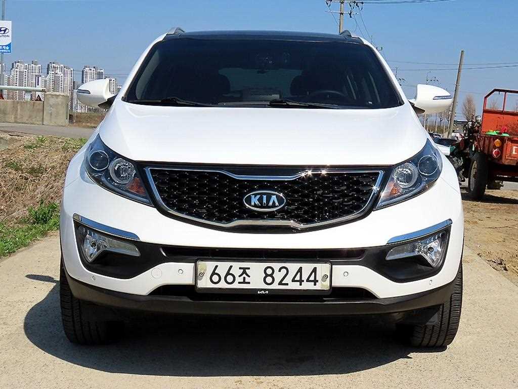 KIA Sportage 2012 Blanco - Importación desde Corea - HF Imports Iquique - Foto 1