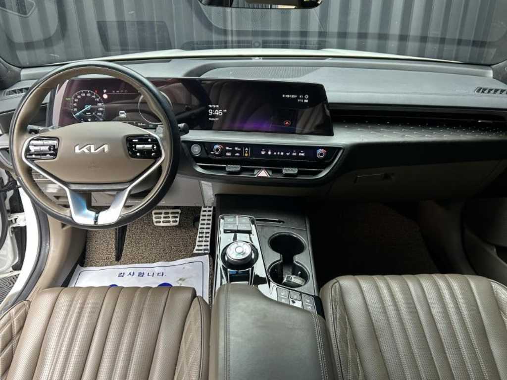 KIA K8 - Vista 8