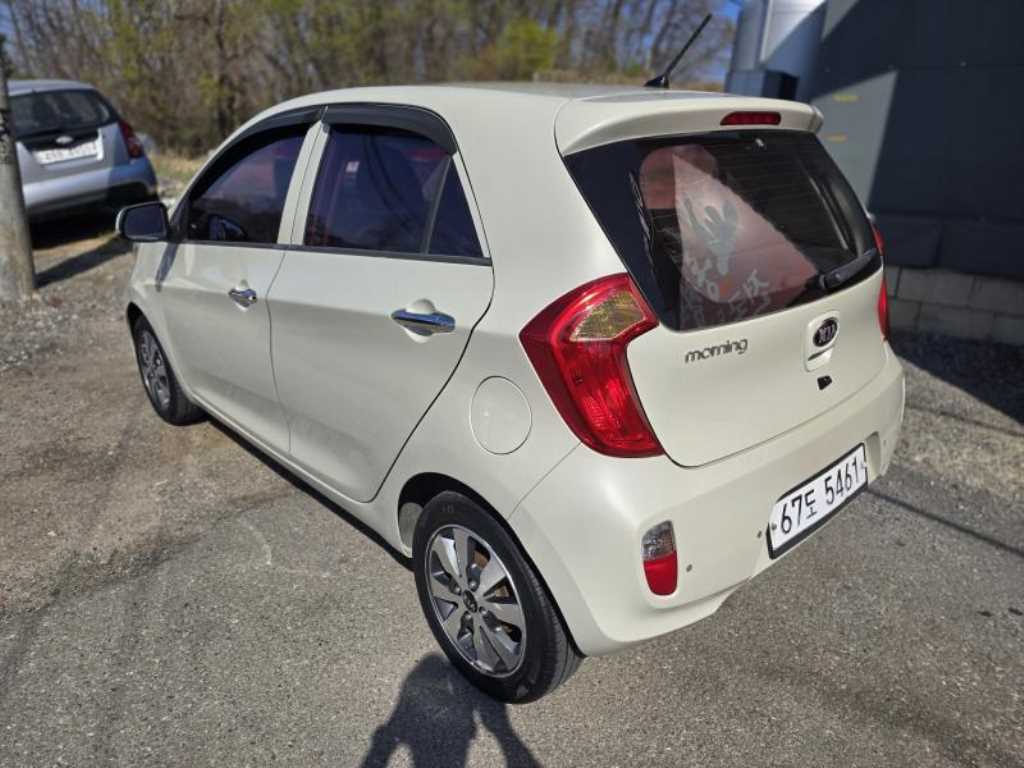 KIA Morning - Vista 4