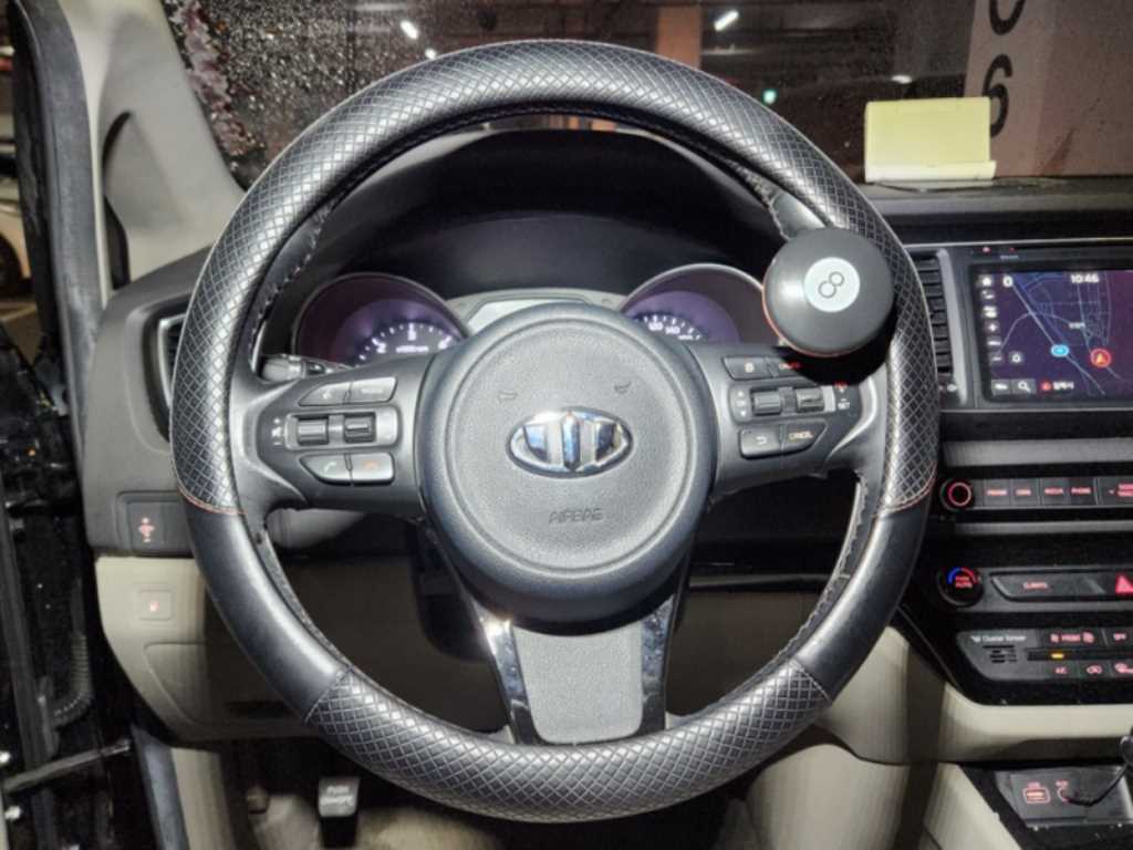 KIA Carnival 2015 Negro - Importación desde Corea - HF Imports Iquique - Foto 13