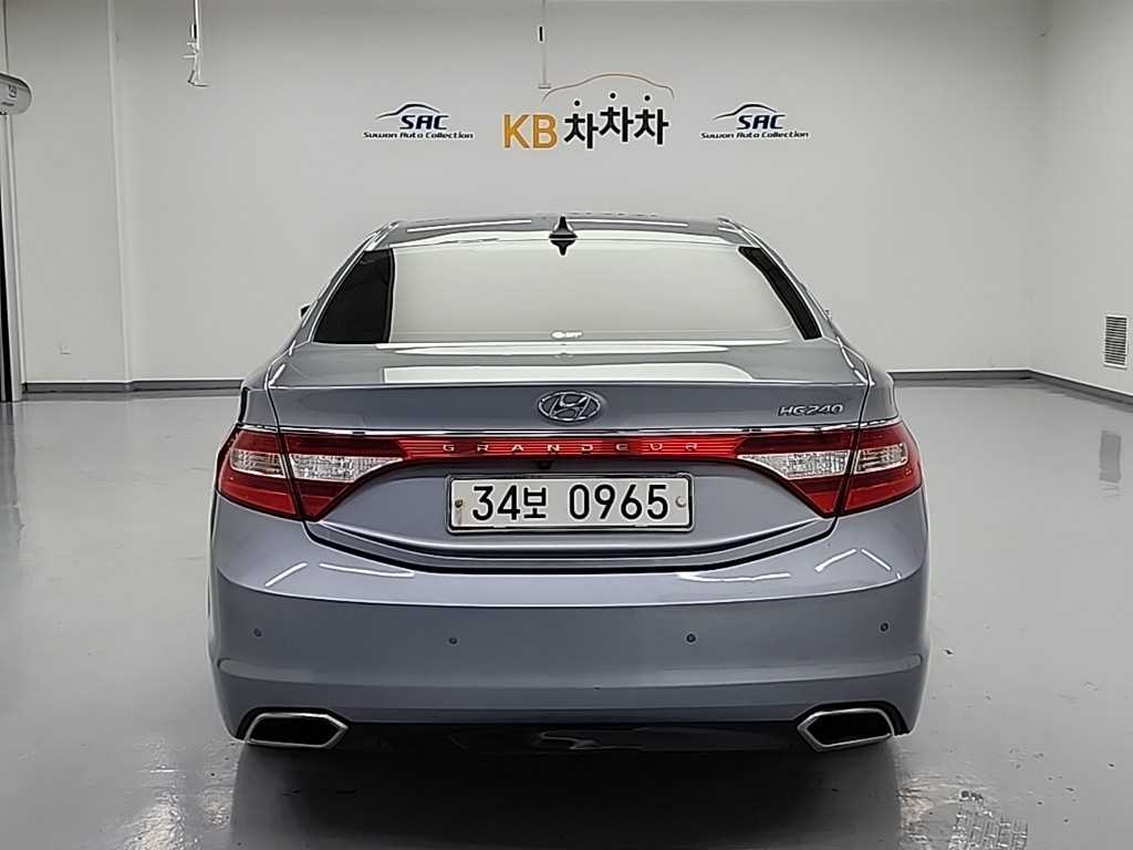 HYUNDAI Grandeur - Vista 3