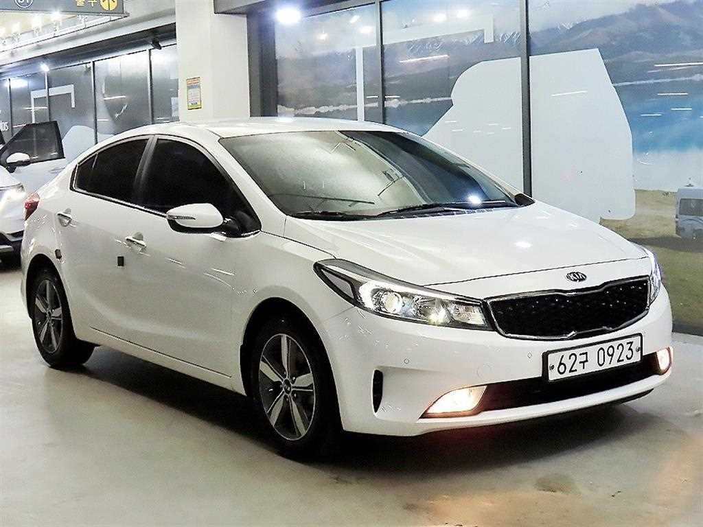 KIA K3 - Vista 2
