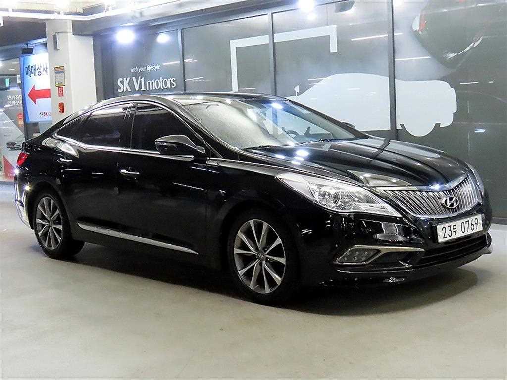 HYUNDAI Grandeur - Vista 2