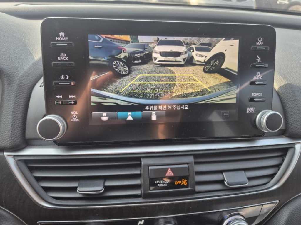 Honda Accord - Vista 11