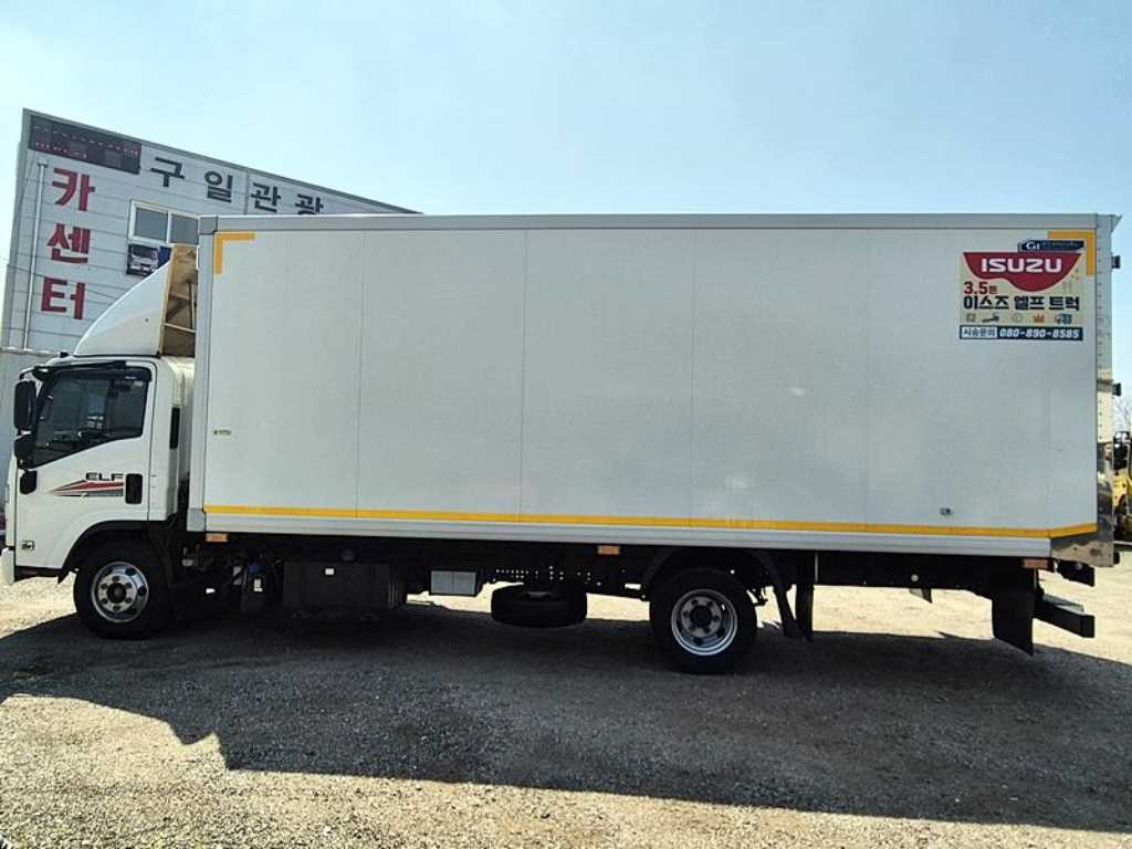 Isuzu Elf