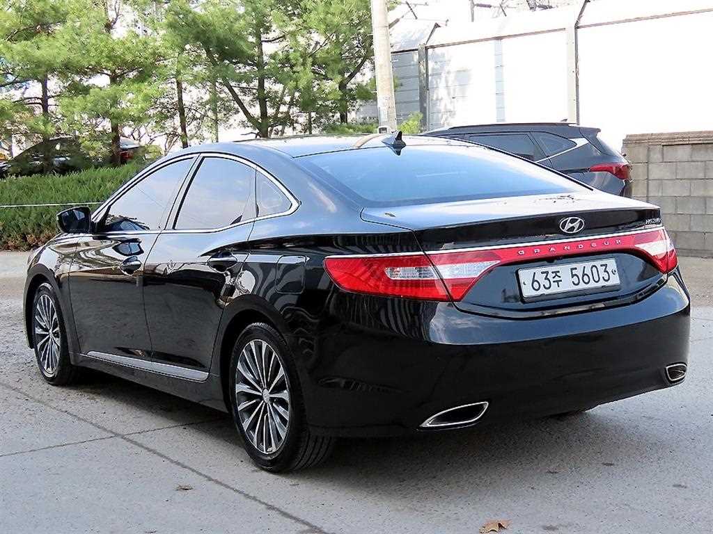 HYUNDAI Grandeur - Vista 3
