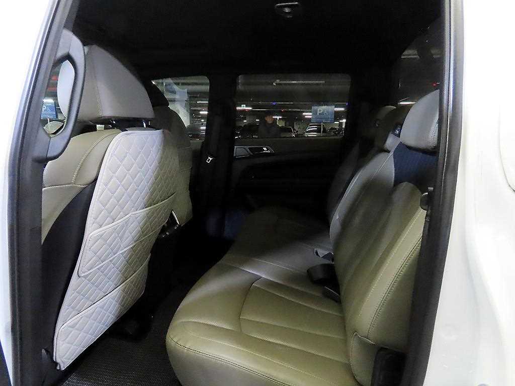 Ssangyong Rexton - Vista 7