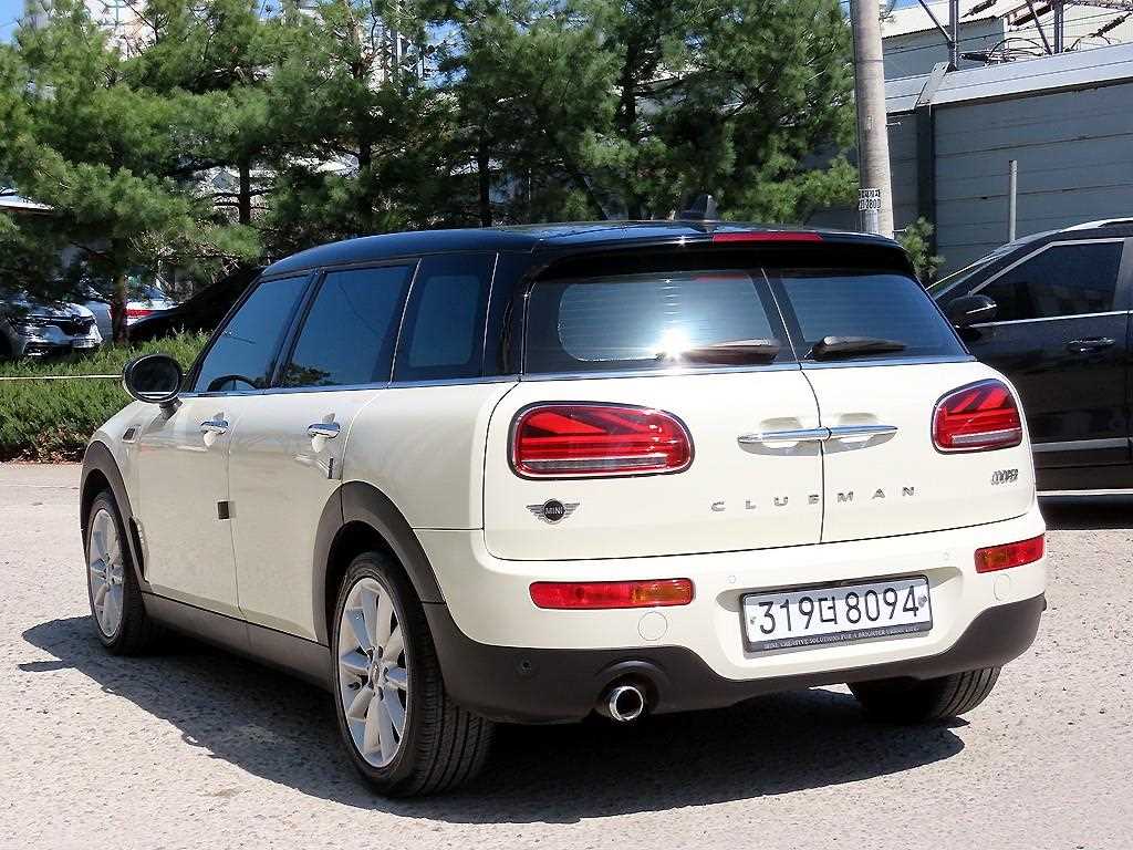 Mini Clubman - Vista 3