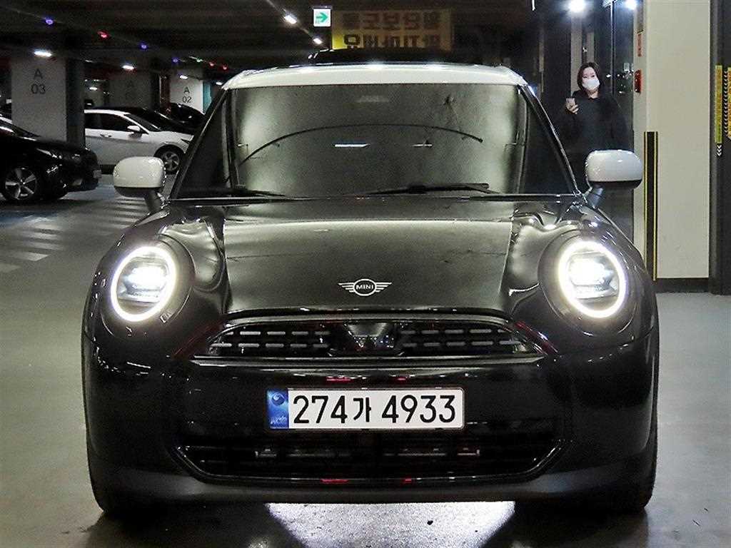 Mini Cooper 2025 Negro - Importación desde Corea - HF Imports Iquique - Foto 1