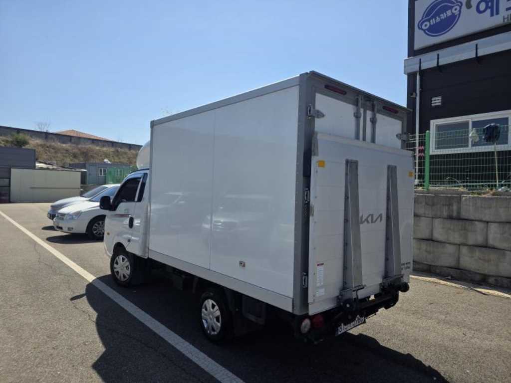 Small Truck Top_Integrated Top Powergate - Vista 6