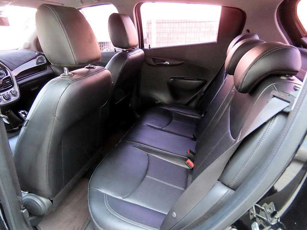 Chevrolet Spark - Vista 6