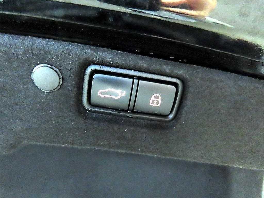 KIA K7 2017 Negro - Importación desde Corea - HF Imports Iquique - Foto 17